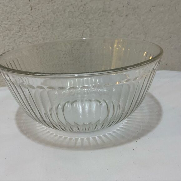 Pyrex 7403-S Ribbed Clear Glass Mixing Bowl 10 Cup 2.5L Capacity Made in USA - Picture 2 of 7